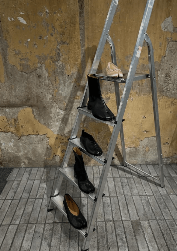 Tabi’s Timeless Allure: Maison Margiela’s Icon - MACHINE-A