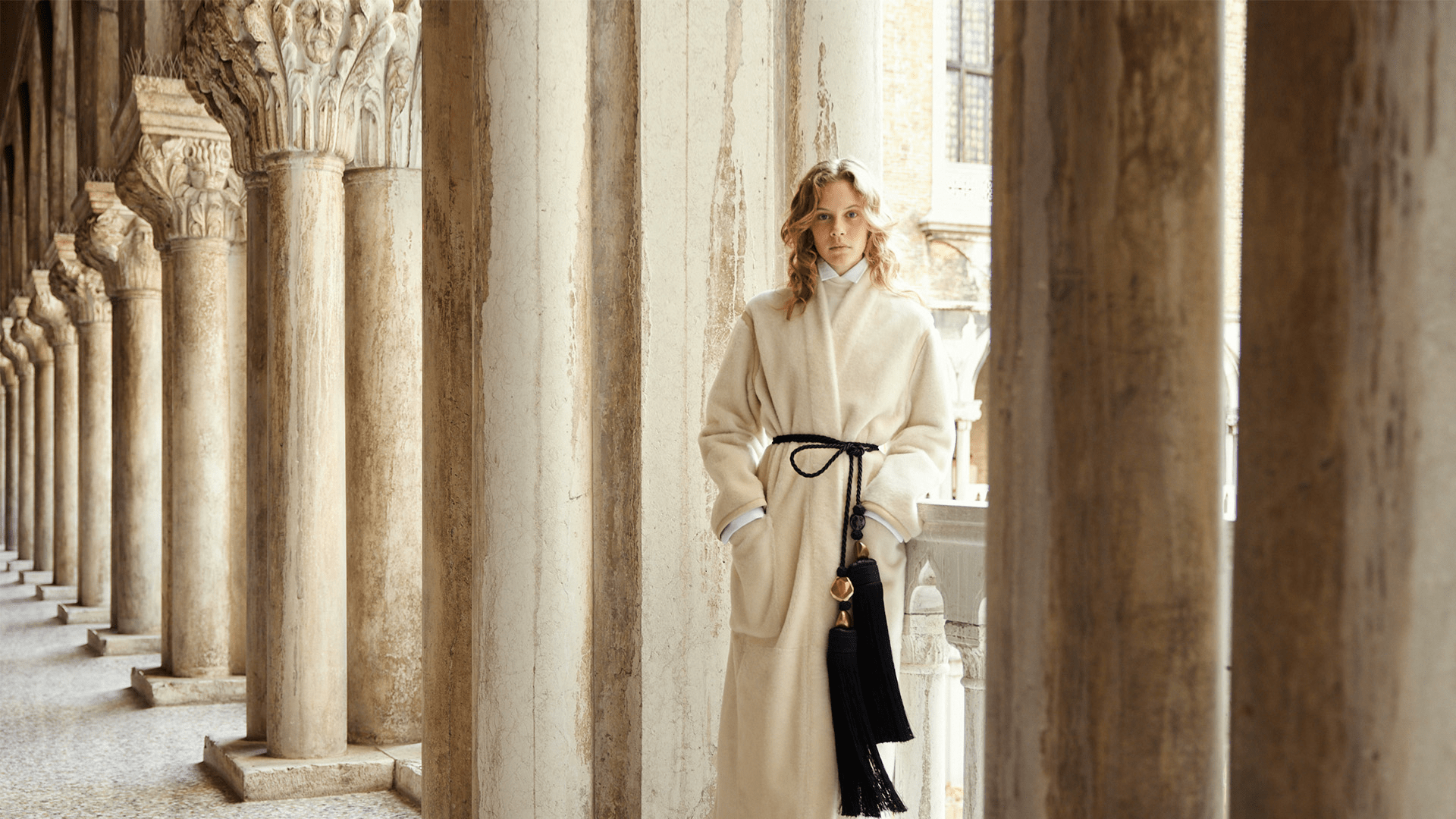 Designer: MAXMARA - MACHINE-A