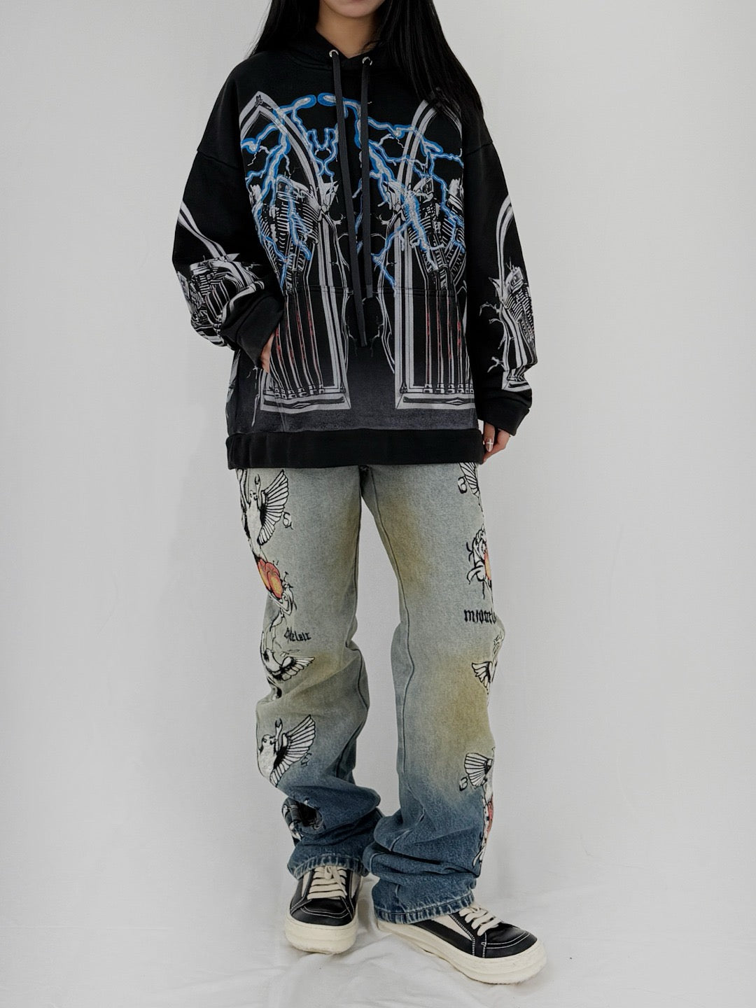 EV BRAVADO WHO DECIDES WAR - Engine Hooded Pullover - AW25 - COAL