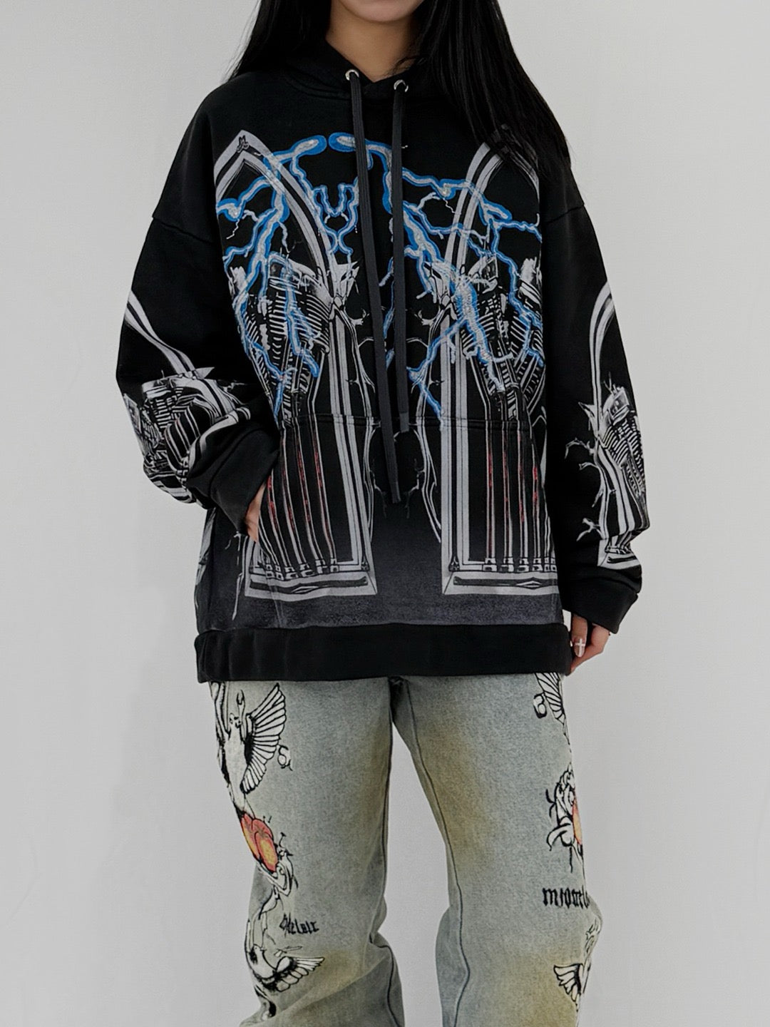 EV BRAVADO WHO DECIDES WAR - Engine Hooded Pullover - AW25 - COAL