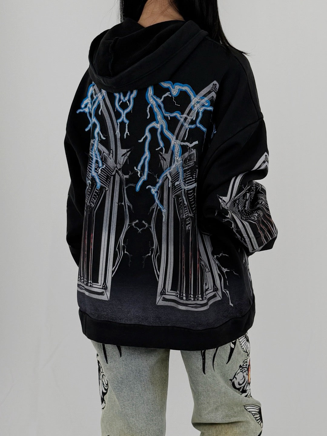 EV BRAVADO WHO DECIDES WAR - Engine Hooded Pullover - AW25 - COAL