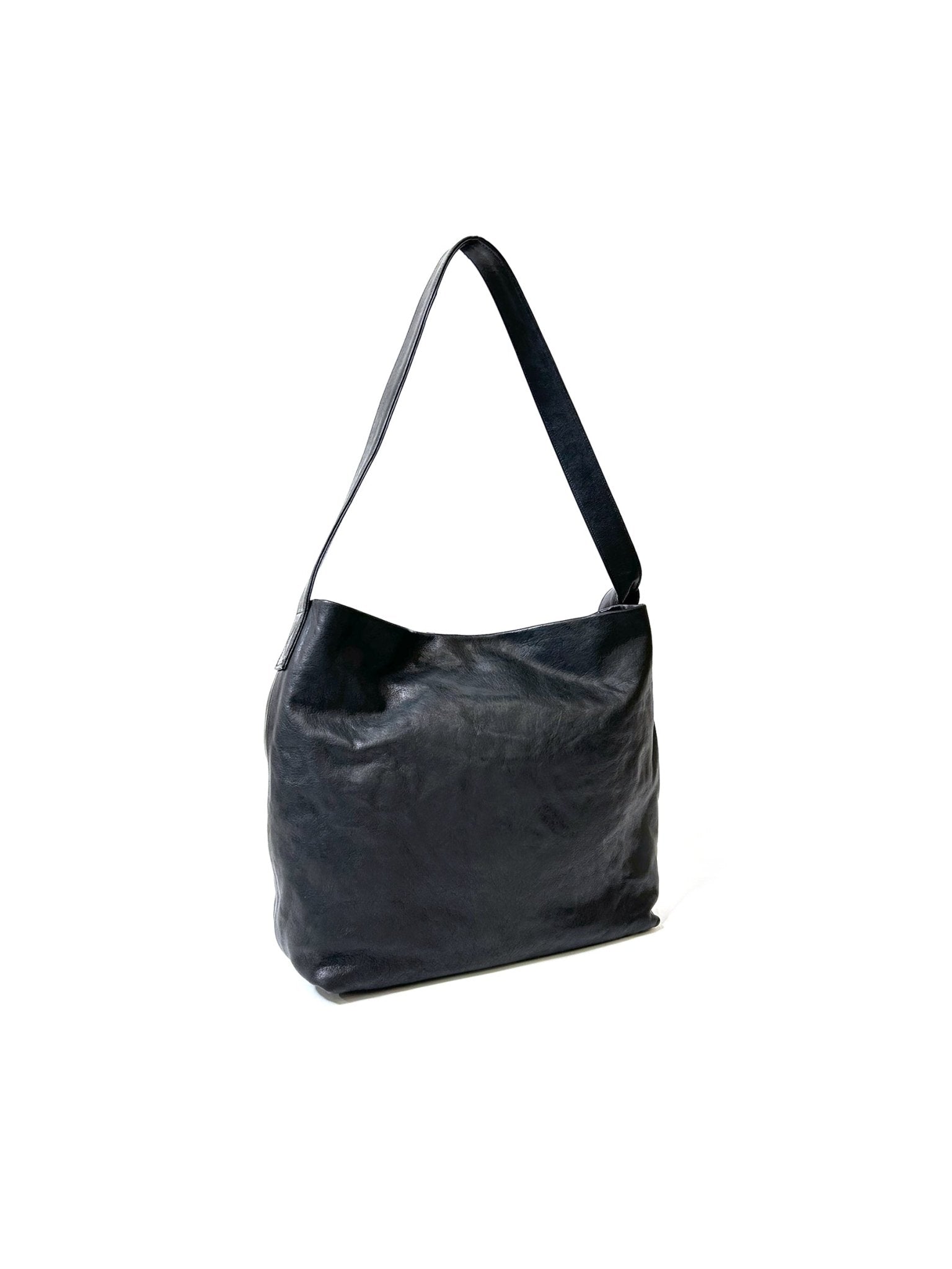 ANN DEMEULEMEESTER - Runa Medium Soft Shoulder Bag Vintage Lux Grained - AW25 - BLACK