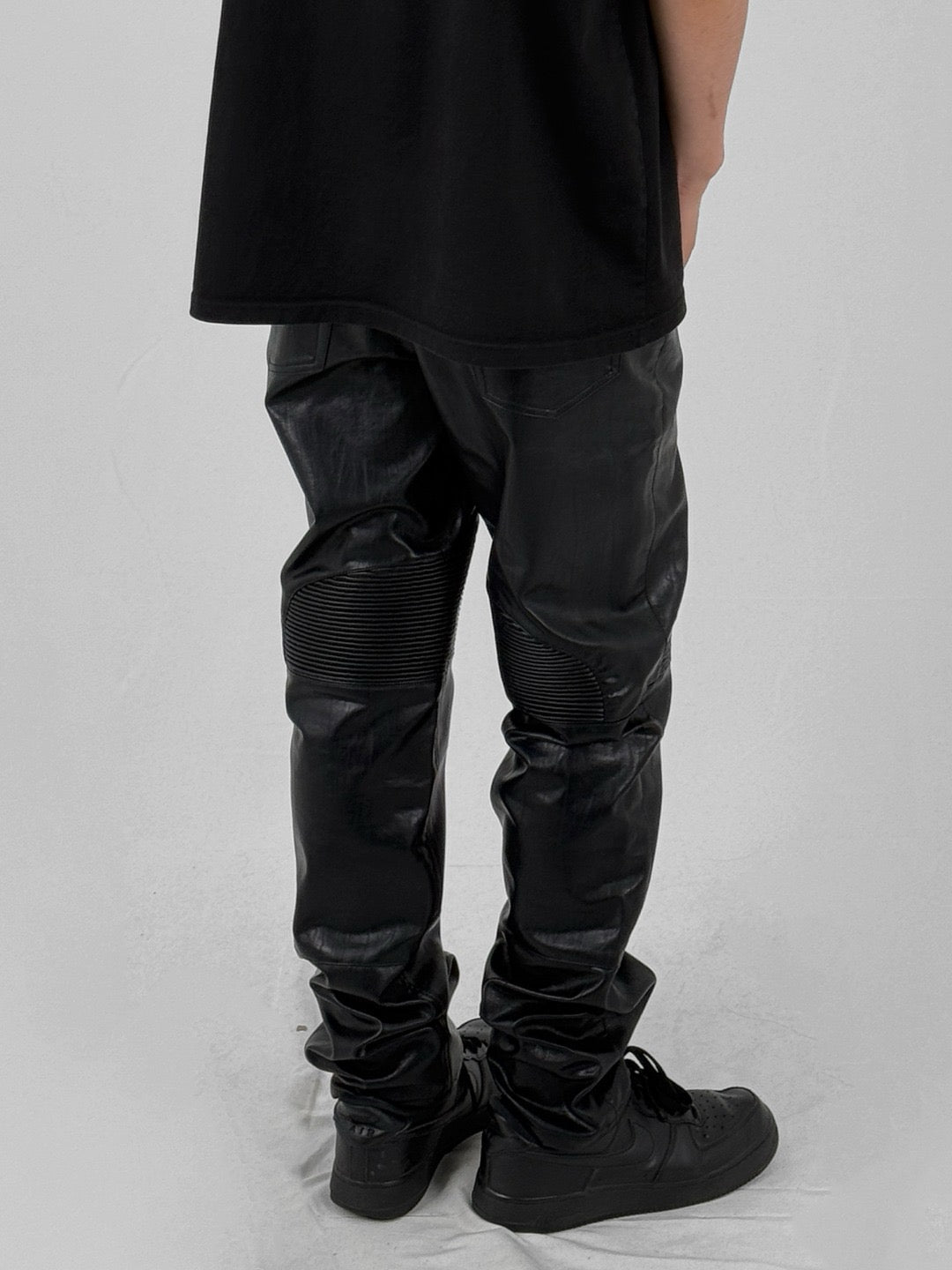 JUNTAE KIM Black Knotted Belt Trousers