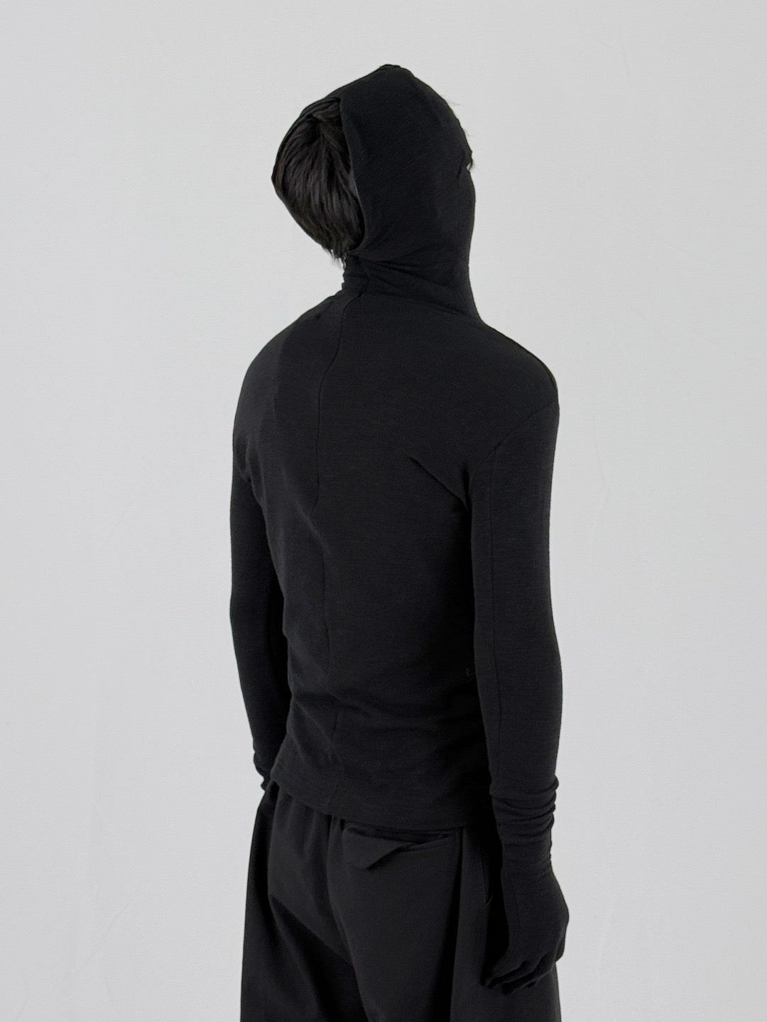 Kusikohc - Mask Tight Light Ls T-Shirt - AW24 - BLACK