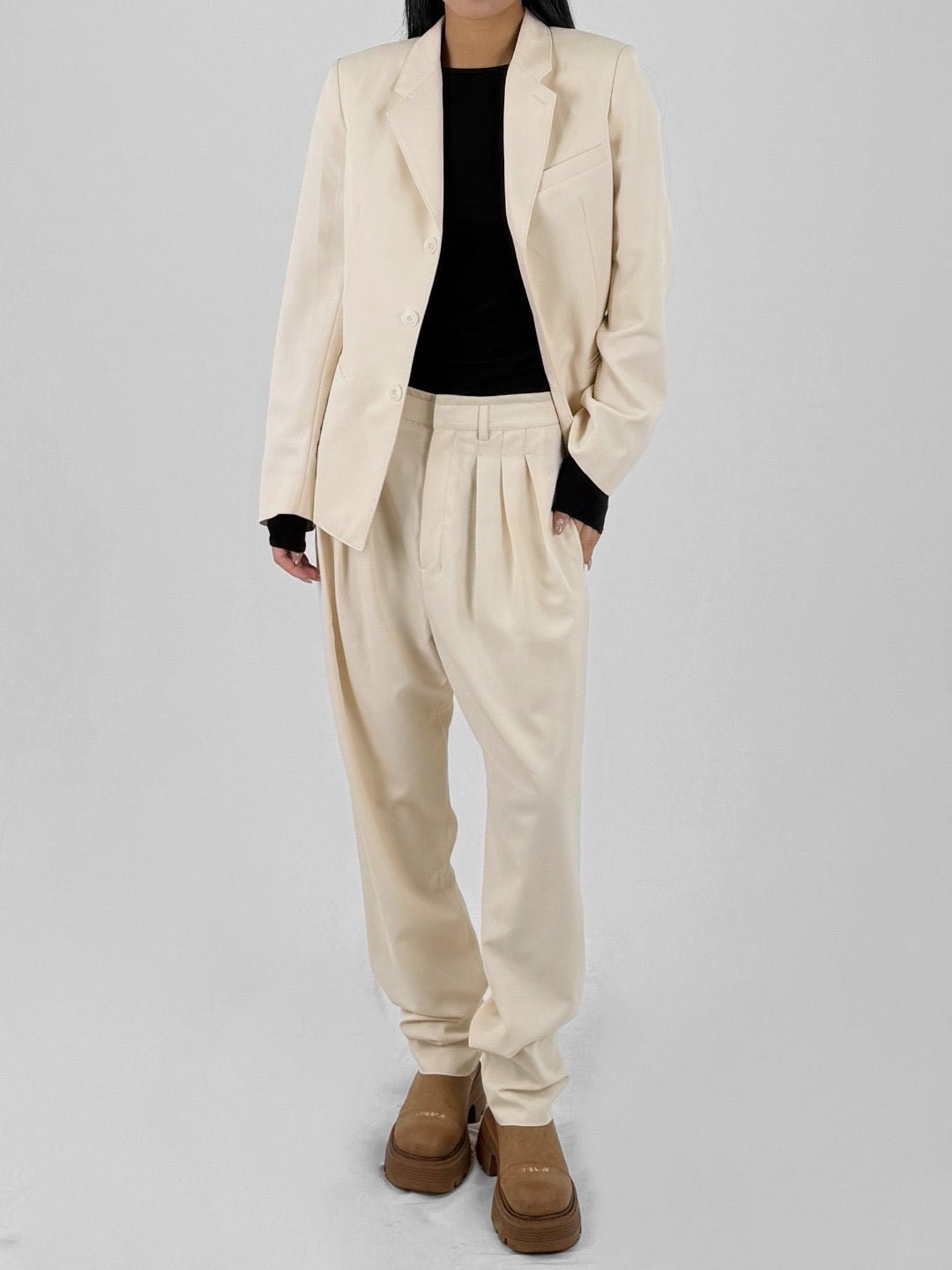 LEMAIRE - Pleated Tailored Pants - SS25 - LIGHTPOWDER
