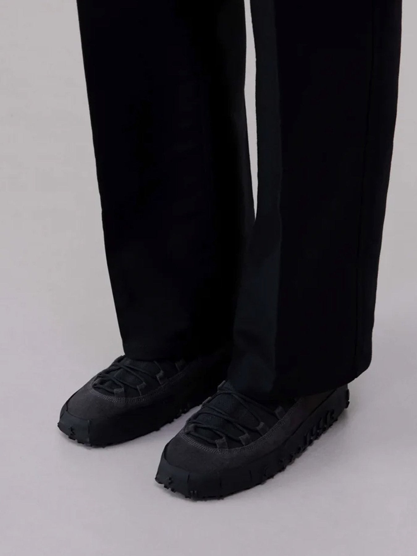 LEMAIRE - Vibram Wrap On Sneakers - AW25 - BK991 ASPHALT