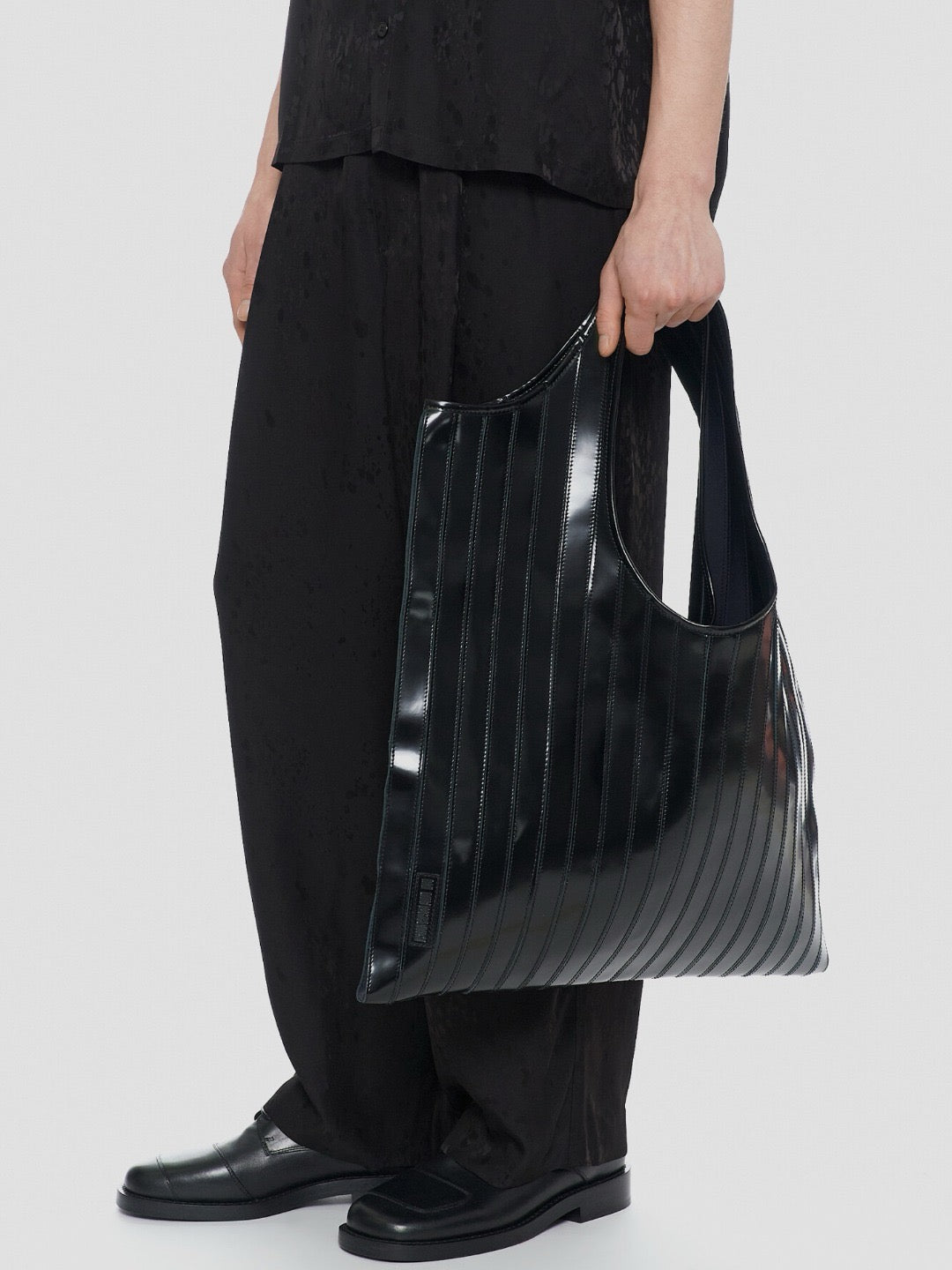 LOUIS GABRIEL NOUCHI - Leather Strips Tote - AW25 - BLACK 001